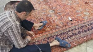 „【Iran】Teppichreparaturarbeiten“