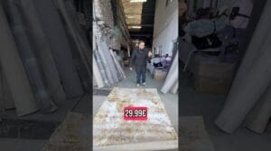 29,99€ der Wohnzimmerteppich auf Lestapisdumonde.com Kollektion ORLANDO oder Markt von Porte de Montreuil