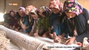 Der Grund für die Berühmtheit der Turkmenischen Teppiche - Auf den Straßen Turkestans mit den Turkmenen Afghanistans - TRT Avaz
