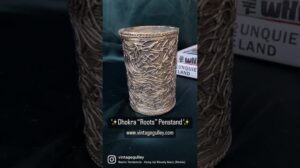 Dhokra „Wurzeln“ Stiftehalter | Vintage Gulley #stiftehalter #dokra #wurzeln #handwerk #schreibwaren #geschenkideen