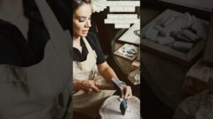 Die von Kunst geformte Geschichte, #Jale #Tekinalp #Yücel #Kultur und #Kunstzentrum - Die Route des Reiters