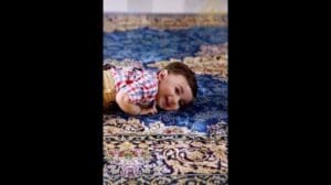 Ein hochwertiger persischer Teppich ist nicht nur ein Wohnaccessoire, sondern auch eine warme Umarmung und verbindet die Familie.