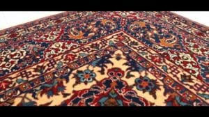 Exquisiter Kenner Persischer Isfahan-Teppich 4'8" x 7'1"