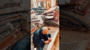 Fäden der Tradition | Teherans zeitlose Teppichkunst