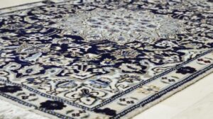 Handgeknüpfter Persischer Nain Teppich Wolle-Seide 142X90
