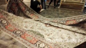 Wandhängender Teppich aus Seide orientalisch