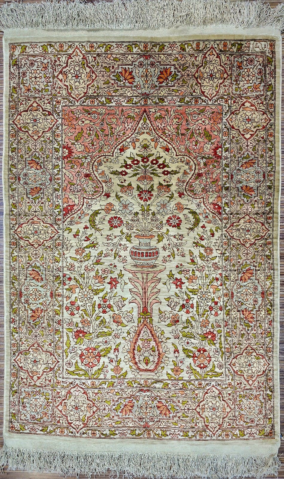Orientteppich Hereke 107 x 71 cm Seide handgeknüpft hochwertig
