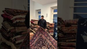 Antike Teppiche in Hamburg kaufen #Inneneinrichtung #Wohnkultur #Luxushaus #Orientteppich #Teppich