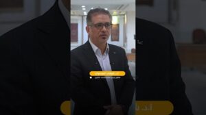 Delegation der Heiligen Abbas-Statue informiert sich über die Techniken der Lagerung und Restaurierung handgefertigter Teppiche im Museum der Heiligen Razavi-Statue