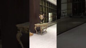 Teppiche und Antiquitäten in Doha, Katar.