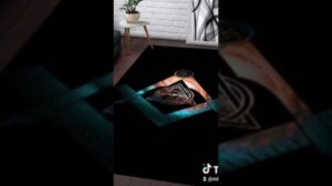 „Allsehender Teppich für das Schlafzimmer R150“