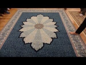 „Die Herstellung von Seidenteppichen in der Türkei - beginnend mit den Seidenraupenkokons bis hin zu Fäden“
